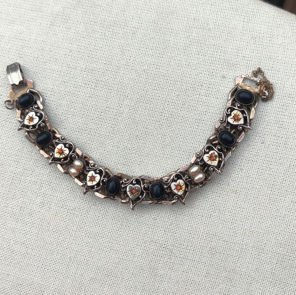 Vintage antique heart onyx and pearl bracelet - Picture 4 of 9